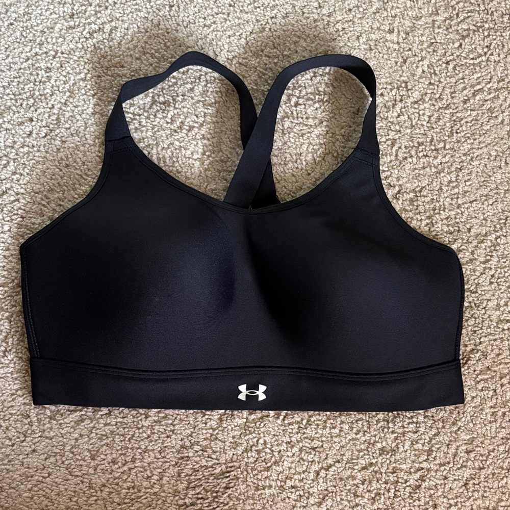 NWOT BRAND NEW NEVER WORN Black Under Armor Sports Bra